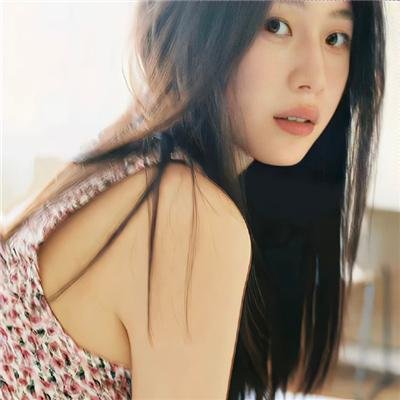 丑小鸭的天鹅湖